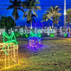 hauahuahauhauhauahhauhauahuahuahauhu*Energisa inaugura iluminação de Natal* Milhares de lâmpadas LED ornamentam a parte externa da sede da empresa, na avenida Imigrantes*