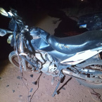 hauahuahauhauhauahhauhauahuahuahauhuPai morre e filho de 9 anos e esposa ficam gravemente feridos em acidente após colisão