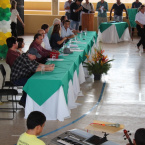 hauahuahauhauhauahhauhauahuahuahauhuConfira o registro da inauguração da Escola Padrão Mec
