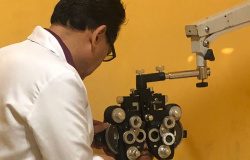 Trabalhadores da limpeza urbana fazem exame oftalmológico em Cuiabá
