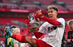 Firmino celebra ‘retorno mágico’ ao Liverpool com título da Copa da Inglaterra