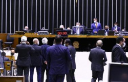 Presidenciáveis criticam retomada das coligações proporcionais