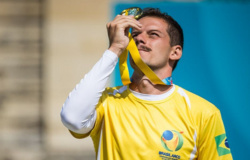 TIRO COM ARCO - Marcus D’Almeida vence três campeões olímpicos e é ouro na Copa do Mundo de Paris