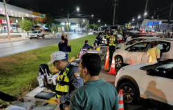Operação fiscaliza 123 veículos e prende quatro pessoas por embriaguez ao volante em Cuiabá