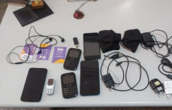 Agente prisional que levava celulares para faccionados é preso