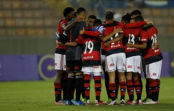 Goleiro do Flamengo lamenta eliminação na Copinha: ‘Estamos sem chão’