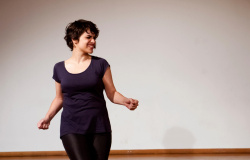 Dança e BodyMindMovement – experimentações entre o sensório e o motor - Nina Giovelli