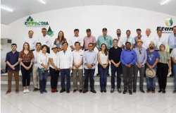 Comitiva Agrobrazil conhece produção e inovação agropecuária em Campo Novo do Parecis (MT)