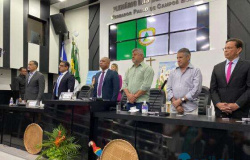 Vereadores Juca do Guaraná e Rodrigo Arruda entregam honrarias a personalidades cuiabanas