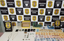 Polícia Civil prende quatro suspeitos que traficavam drogas próximo de um escola