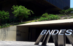 BNDES tem lucro de R$ 9,8 bilhões no trimestre