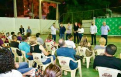 Prefeito anuncia revitalização do complexo do Centro Comunitário do bairro Araés