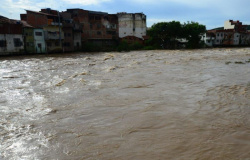 Minas Gerais registra 10 mortes em 24 horas por causa das chuvas