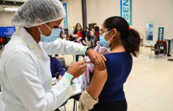 Campanha Vacina Cuiabá - Sua Vida Cuiabá: Confira quais polos estarão abertos neste sábado (27)