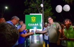 Emoção marca a entrega pelo prefeito Emanuel Pinheiro da "Praça do Gugu' Espaço conta com academia ao ar livre e playground