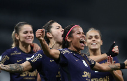 Corinthians aumenta distância na ponta do ranking feminino de clubes