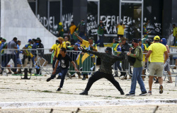 FASUBRA repudia atos fascistas contra a democracia no Brasil
