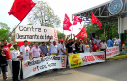 Sintuf agradece aos participantes do Ato Contra o Desmonte do Estado Brasileiro