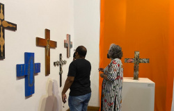 Exposição ‘Qual é a sua cruz?’ fica aberta ao público até 08 de maio no Museu de Arte Sacra