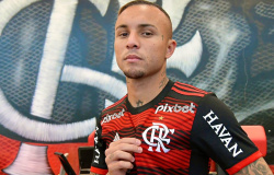 Flamengo anuncia Everton Cebolinha como reforço e com vínculo até 2026