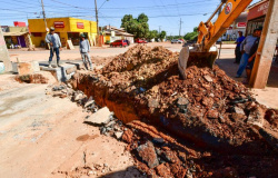 Construção da rede de drenagem do bairro Nova Conquista avança em Cuiabá