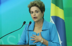 "Impeachment foi para tentar interromper investigações", diz Dilma