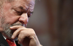 Lula e Gilberto Carvalho se tornam réus por corrupção passiva