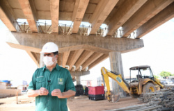 Excepcionalmente, prefeito vistoria obras de viadutos na Avenida das Torres e Beira-Rio