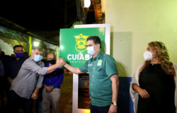 Pinheiro e autoridades comemoram resgate da cuiabania e recuperação do Centro Histórico com entrega do Beco do Candeeiro