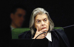 Cármen nega pedido que obriga Lira a analisar pedido de impeachment de Bolsonaro