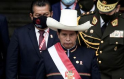 Castillo anuncia maioria dos ministros no Peru, mas deixa pendente o da Economia