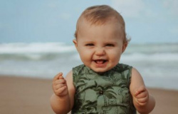 Tudo o que você precisa saber antes de levar um bebê para a praia