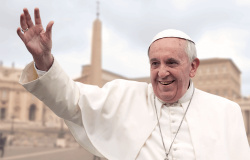 Papa envia condolências por vítimas de incêndio em Nova York