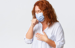 Covid-19 e Influenza: apesar de tratamentos diferentes, transmissão e prevenção são as mesmas