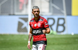 Flamengo anuncia renovação com Arrascaeta até o fim de 2026
