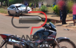 Motociclista morre após colisão entre motocicleta e Corolla em cruzamento