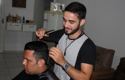 A tradição da barbearia com a evolução dos melhores cortes e penteados com Lucas Aguiar confira!