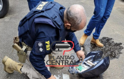Dupla de Ji-Paraná é presa com  mais de  6 kg de cocaína no estado do  Acre
