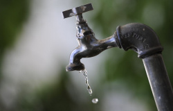 Alta Floresta: Companhia pausa distribuição de água nessa quinta (25) para serviços de melhorias no sistema de abastecimento