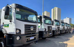 Prefeitura de Alta Floresta é contemplada com dois novos caminhões caçamba