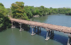 Prefeitura de Lucas diz ter adotado medidas antes da decisão para interditar ponte precária