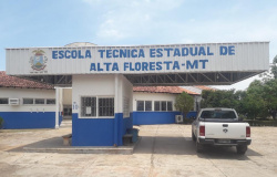 Escola Técnica de Alta Floresta e de mais 8 municípios realizam aula inaugural do curso Técnico em Agropecuária
