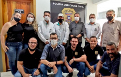 Autoridades inauguram nova sala na sede da Polícia Civil de Paranaíta