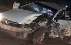 Homem morre em colisão entre carros na BR-163 em Sinop; grávida, criança e mais três feridos