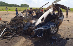 Grave acidente entre carro e carreta deixa um morto na BR-163 em Nova Mutum