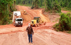 Alta Floresta: Vereador Naldo acompanha recuperação de estradas vicinais na Pista do Cabeça
