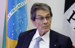 Decisões de Moraes e autofagia no PTB derretem o partido