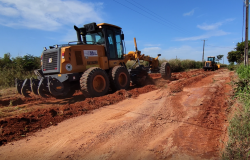 Prefeitura inicia obras de preparo para pavimentação asfáltica no Boa Vista