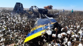 Avião cai, pega fogo e piloto fica ferido em fazenda de algodão