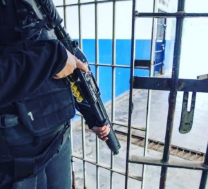 Sindspen-MT reage à portaria que proíbe policial penal de cumprir plantão com celular